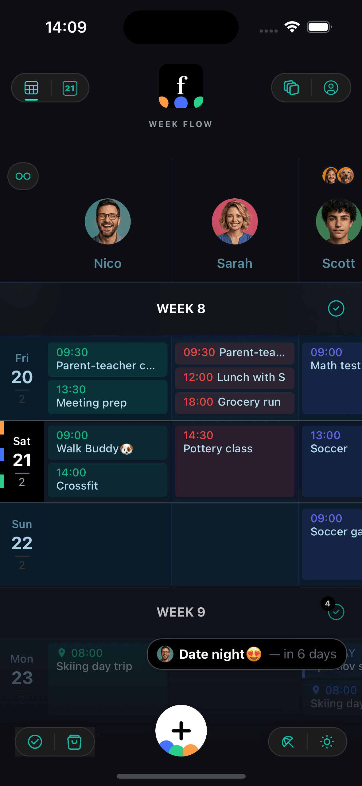 Famnly familjekalender i mörkt tema